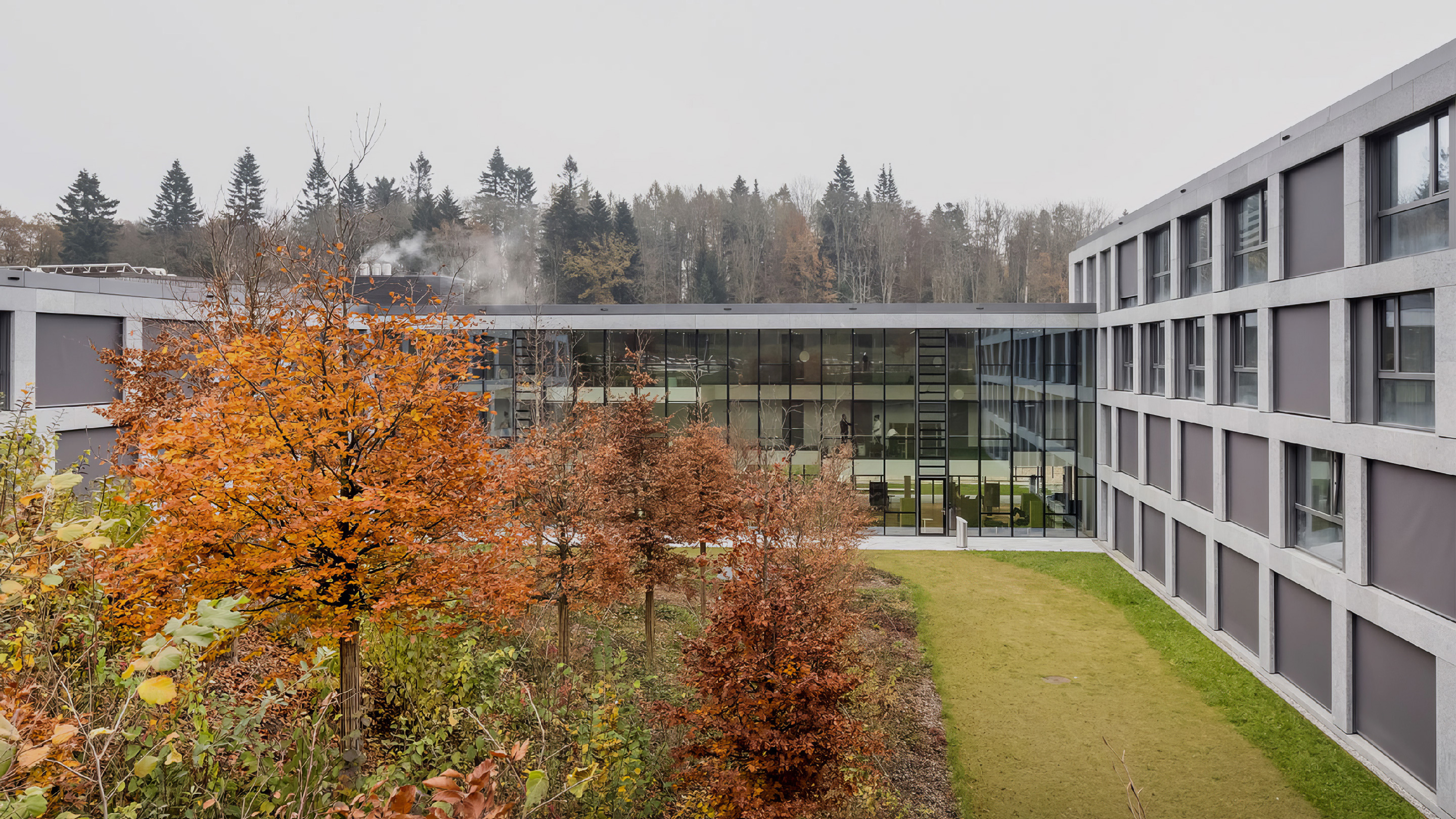 veralugroupe-veraluplast-campus-ehl-pvc-alu